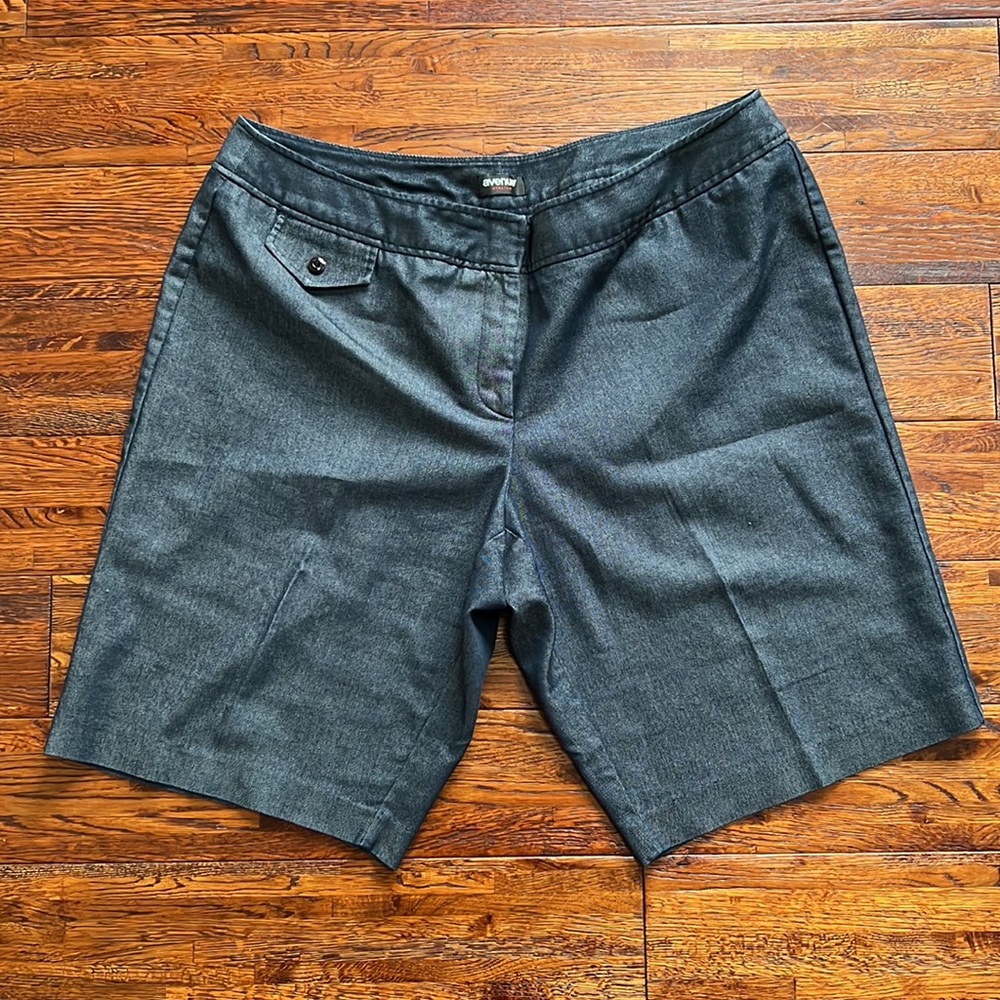 Avenue Stretch Shorts - Picture 3 of 9